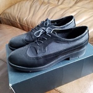 Chaps Ingrid Oxford Women's size 8